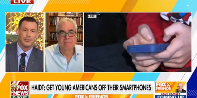 Author urges young Americans to get off smartphones in new book